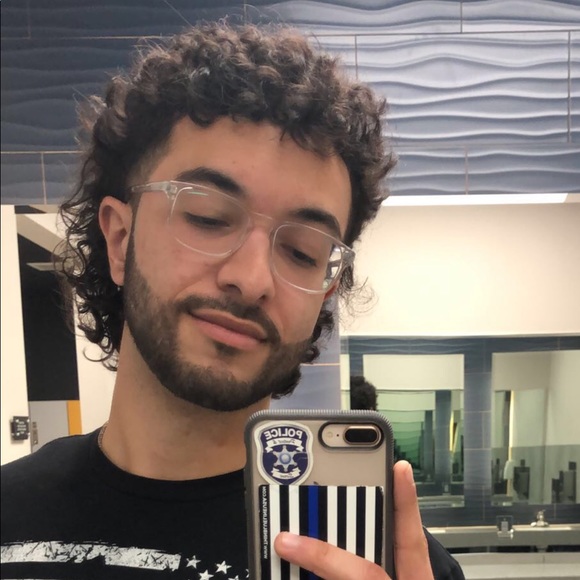 Meet your Posher, Abed - Picture 1 of 1